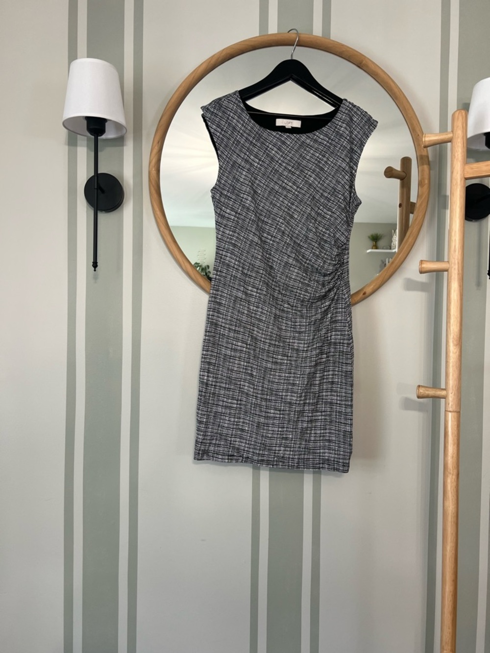 LOFT Black and White Sleeveless Sheath Dress size Large